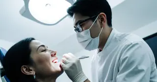 Clareamento Dental Dentista